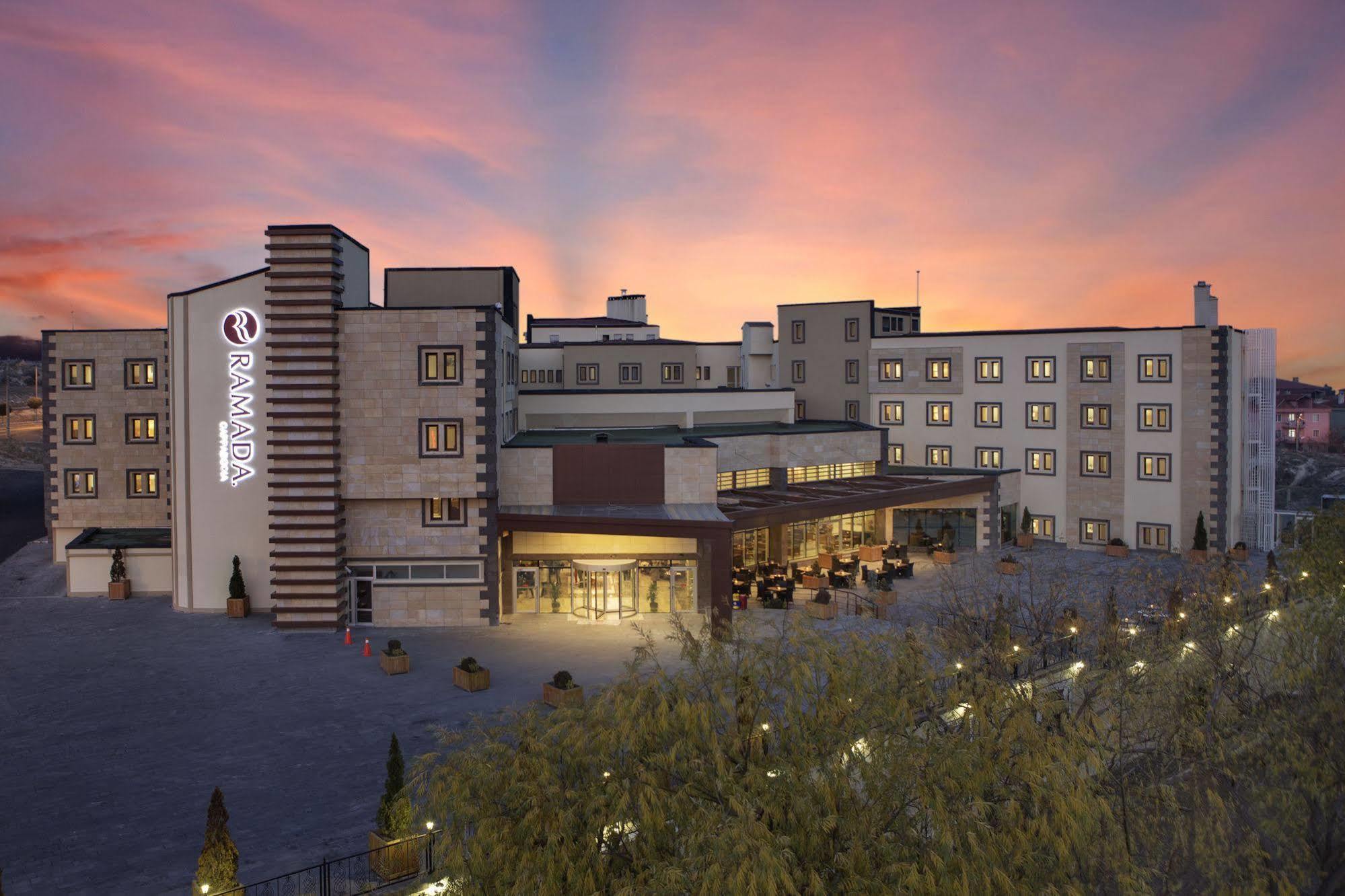 Ramada By Wyndham Cappadocia Hotel Ortahisar Exterior foto